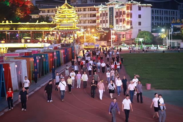 文化体验、旅游、休闲、体育、广场