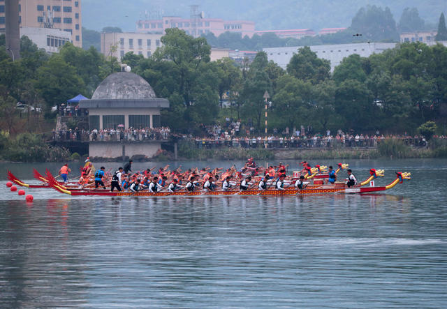 湖南郴州 “我们的节日·端午” 东江湖  龙舟赛