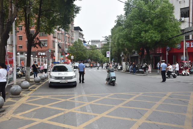 警力协作 护航高考