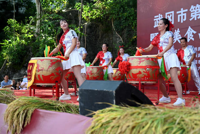 六月六 尝新节 民俗  活动  文化  文艺  节庆  游客 旅游 民间艺人 民俗节庆 