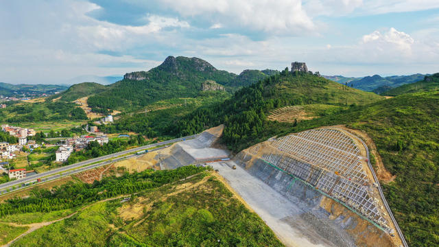公路  高速  桂新高速  建设