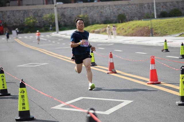 跑步 运动 环城跑 体育 低碳