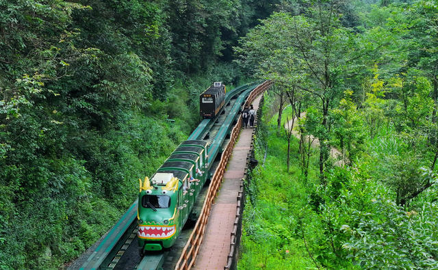张家界 暑期  旅游  旺季