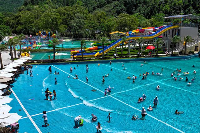 戏水 消暑 水上乐园 玩水 水经济 