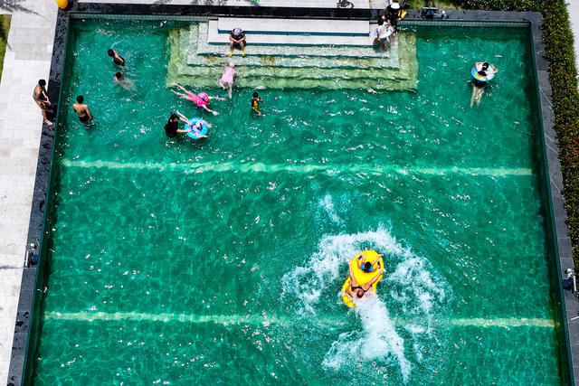 戏水 消暑 水上乐园 玩水 水经济 