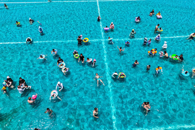 戏水 消暑 水上乐园 玩水 水经济 