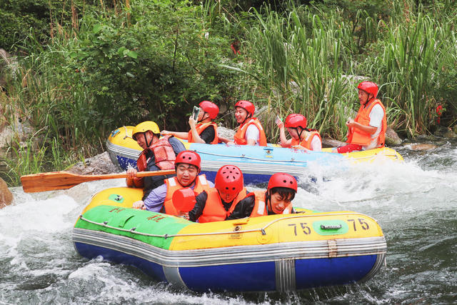 漂流  生态  旅游  乐享  清凉