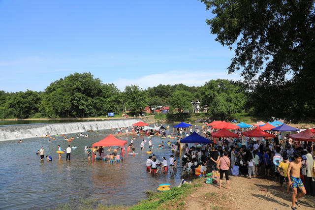湖南邵东  戏水  清凉 夏日  游泳 打水仗