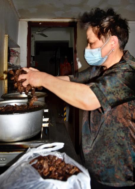中国好人  林生丽  夜昼10小时  中国好人林生丽  凯阳餐馆