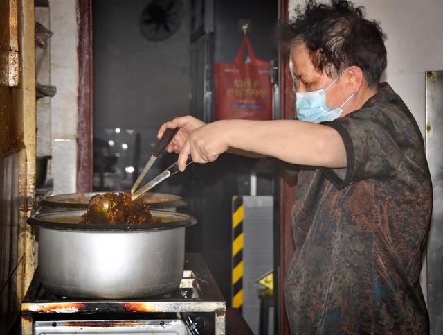 中国好人  林生丽  夜昼10小时  中国好人林生丽  凯阳餐馆