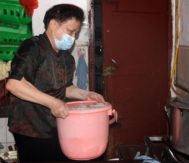 中国好人  林生丽  夜昼10小时  中国好人林生丽  凯阳餐馆