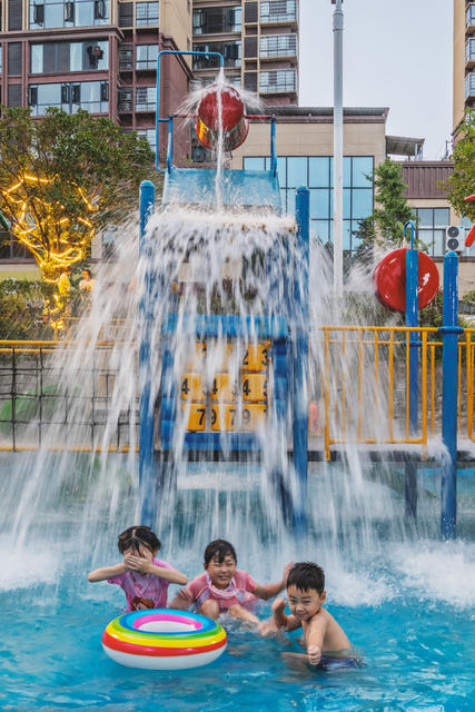 初伏  水上娱乐  消暑