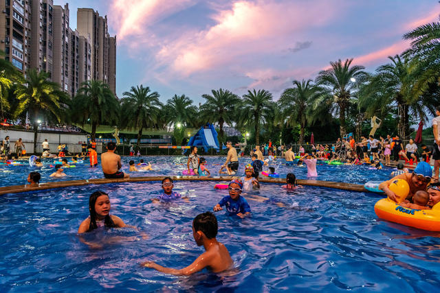 初伏  水上娱乐  消暑