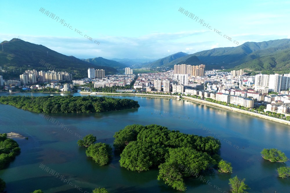 双牌：建设水清岸绿生态美的滨水县城