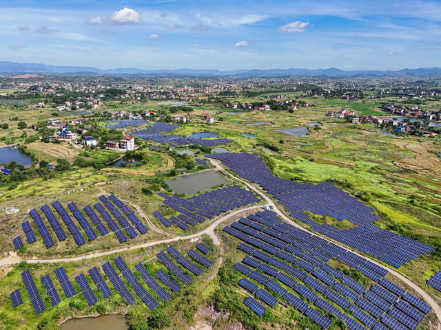 光伏  发电  绿色  能源  清洁  乡村  经济