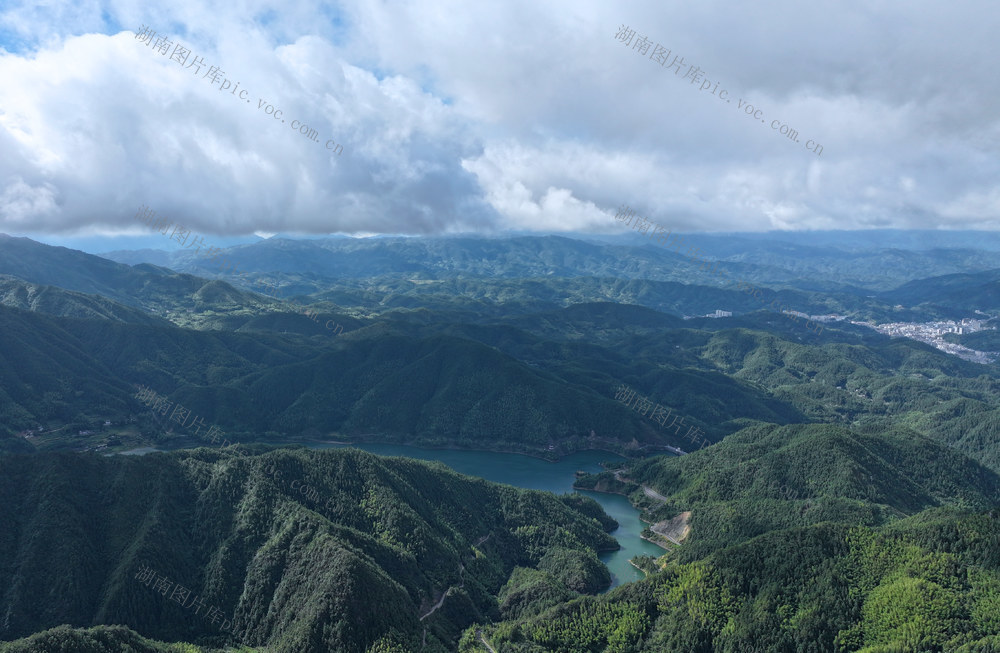 湖南桂东 湘江耒水源头 三千湖  罗霄山脉 蓝宝石