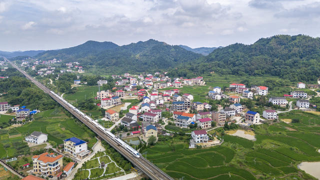 湖南娄底 乡村 田园 人居环境 生态环境