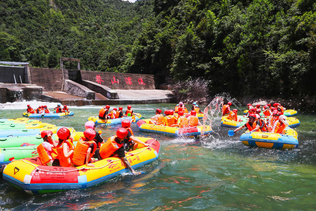 漂流  旅游  清凉  生态  峡谷