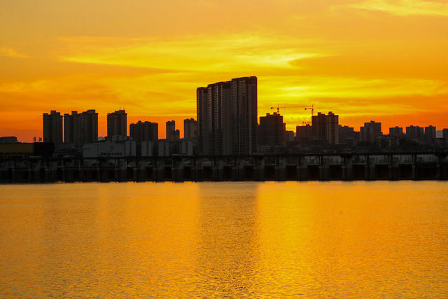 晚霞  美景  城市