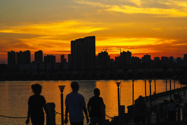 晚霞  美景  城市