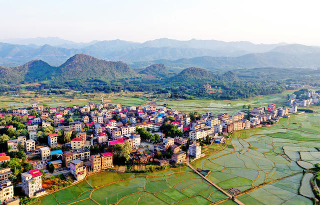 蓝山：乡村田园 景美如画