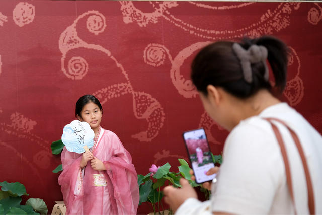 她从长安来，汉长沙国，渔阳王后，物展，