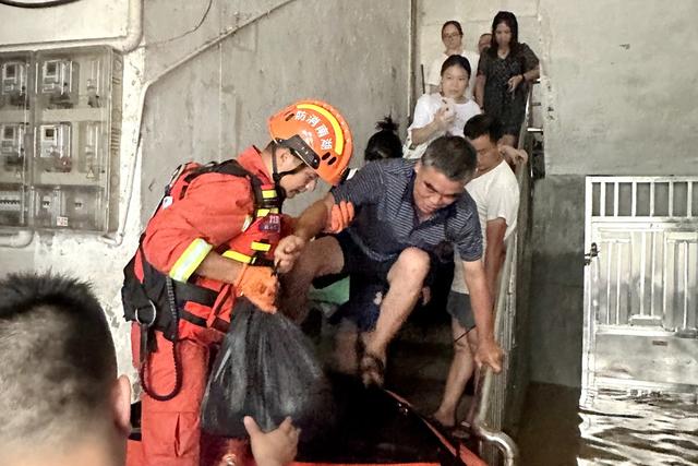 消防 救援 抗洪 抢险 人民 群众