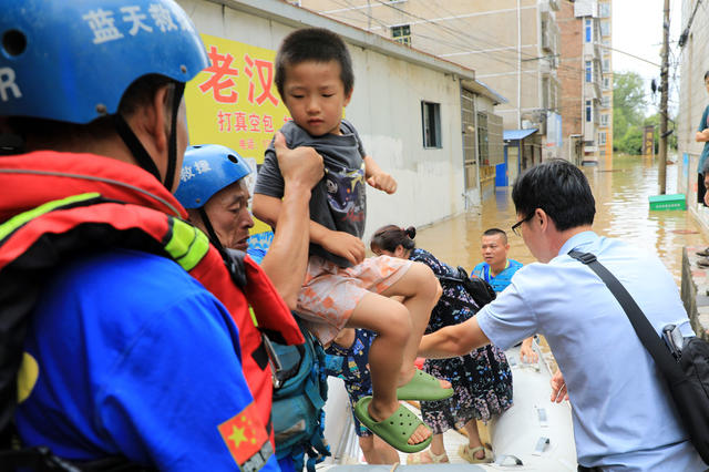 邵东  救灾  救援  洪水  暴雨  转移群众