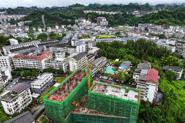 棚户 改造 施工 惠民 工人