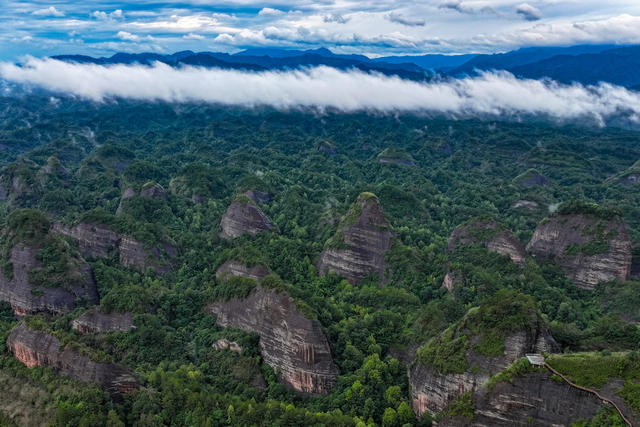 丹霞 峰林 生态 景区 万佛山 