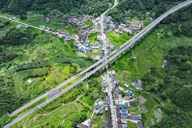 路 公路 高速 乡村 交通网 四好公路 和美乡村