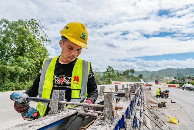 永新高速公路建设  