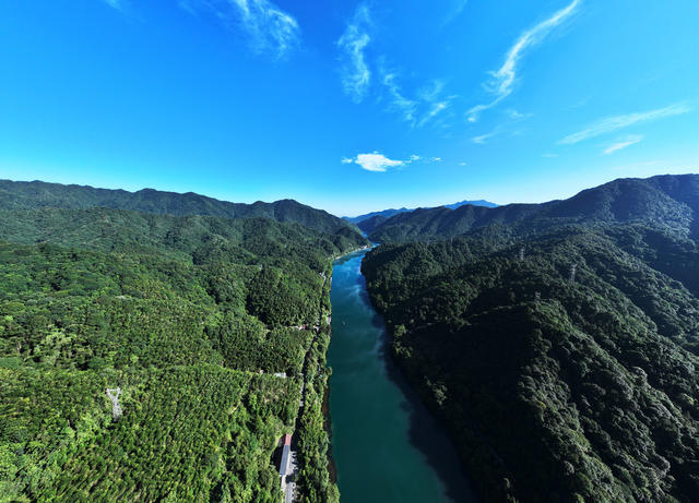 湖南  郴州  资兴市  东江  小东江  青山绿水  游客  渔船  撒网  轻舟  仙境