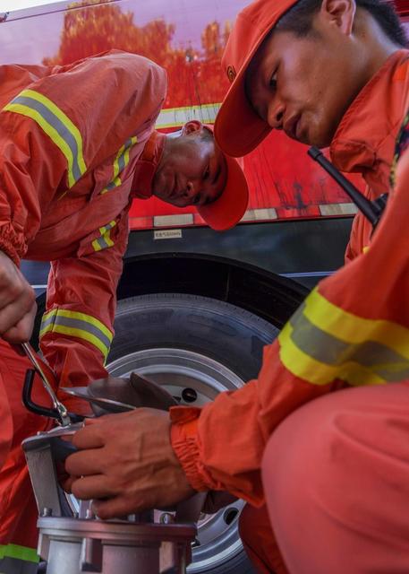 消防救援 抗洪救灾