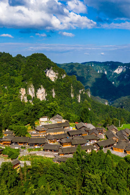 十八洞村  乡村  生态  苗族  