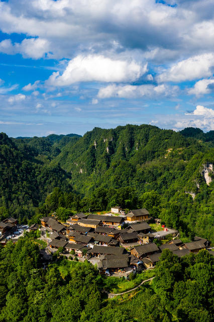 十八洞村  乡村  生态  苗族  
