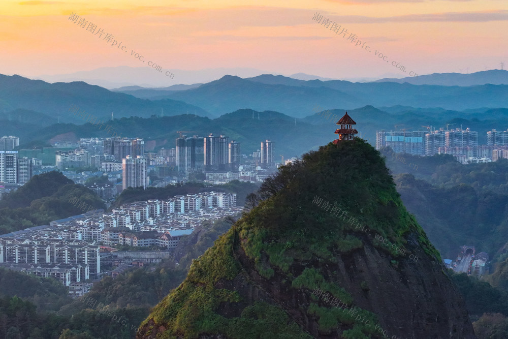 秀峰 山城 霞光 夕阳 独岩公园