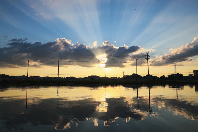 晚霞  绚丽  美景  如画