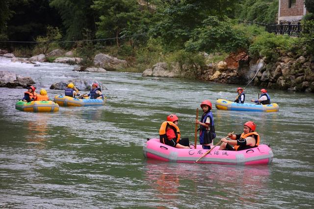 漂流 生态 消暑 清凉 青山绿水 龙底生态漂流景区