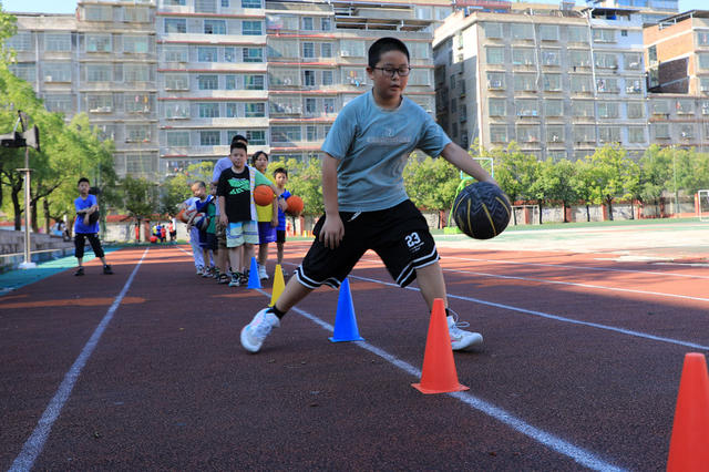 湖南邵东  暑假  运动  足球  篮球  兴趣班  小朋友