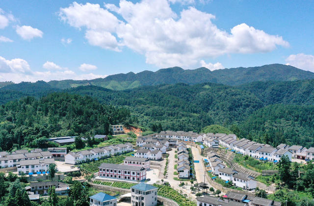 安置点 环境 改善 稳住 群众