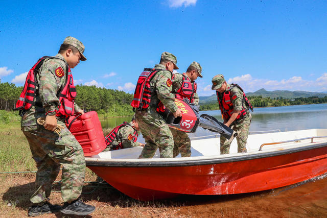 民兵  救援  防汛  训练