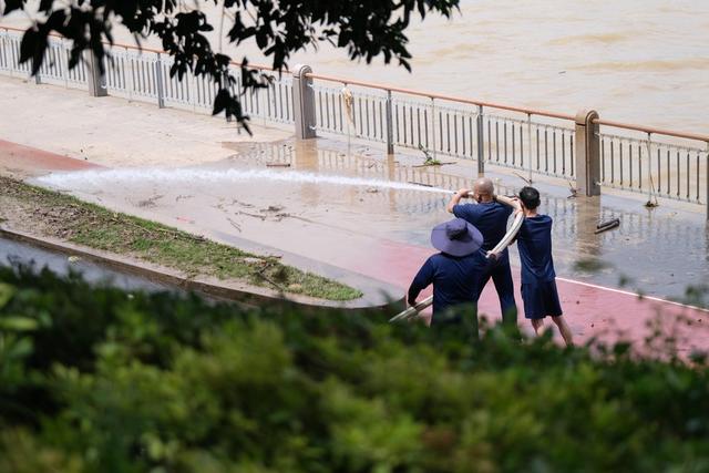 森林消防，清淤忙