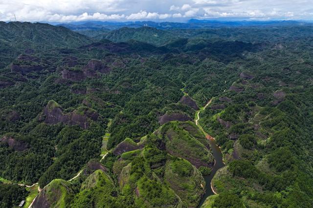 生态 丹霞 万佛山 国家地质公园 峰群