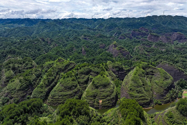 生态 丹霞 万佛山 国家地质公园 峰群
