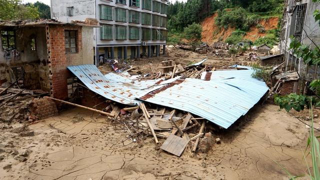 直击资兴抢险现场