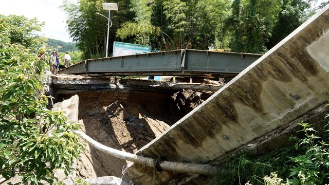 直击资兴抢险现场