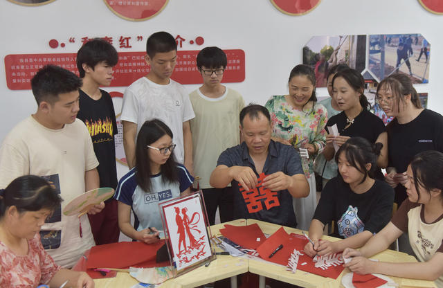 志愿服务  七夕  文艺  新时代文明实践中心  书画  剪纸