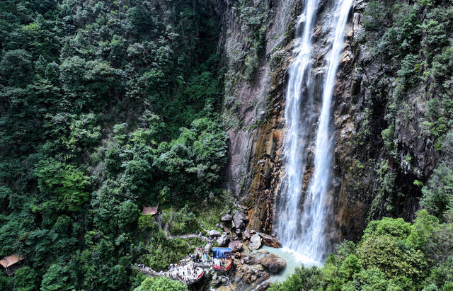 湖南桂东 传统节日 乡村振兴 七夕节 龙溪瀑布 游客