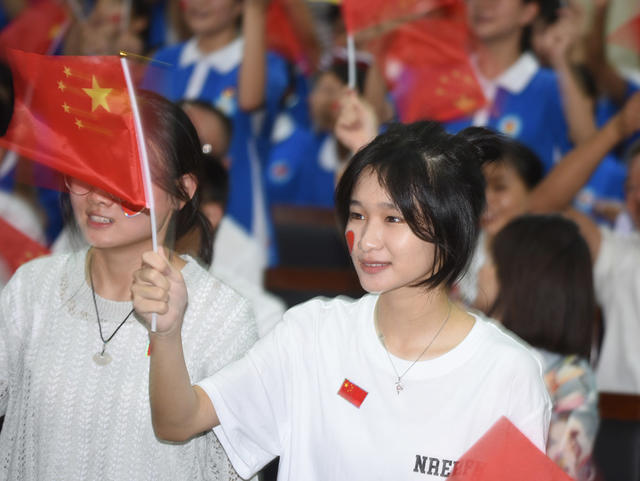 嘉禾：为校友加油